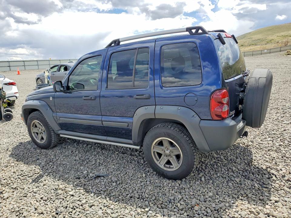 2005 Jeep Liberty მანქანა იყიდება აუქციონზე, vin: 1J4GL38K85W724451, აუქციონის ნომერი: 51648426
