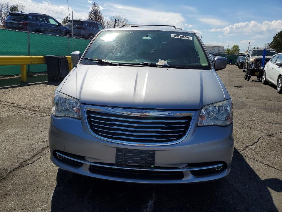 48630536 :رقم المزاد ، 2C4RC1BGXFR544518 vin ، 2015 Chrysler Town & Country مزاد بيع