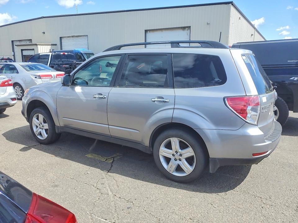 49514596 :رقم المزاد ، JF2SH6CC0AH904302 vin ، 2010 Subaru Forester مزاد بيع