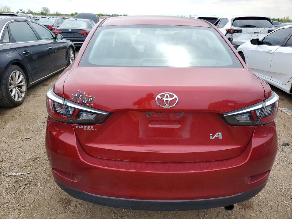 50977266 :رقم المزاد ، 3MYDLBYV2HY187992 vin ، 2017 Toyota Yaris Ia مزاد بيع