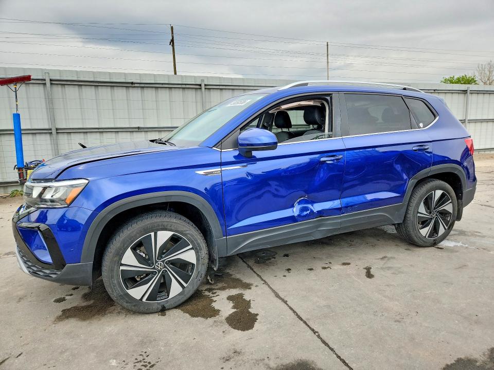 49050536 :رقم المزاد ، 3VVUX7B29RM049360 vin ، 2024 Volkswagen Taos مزاد بيع