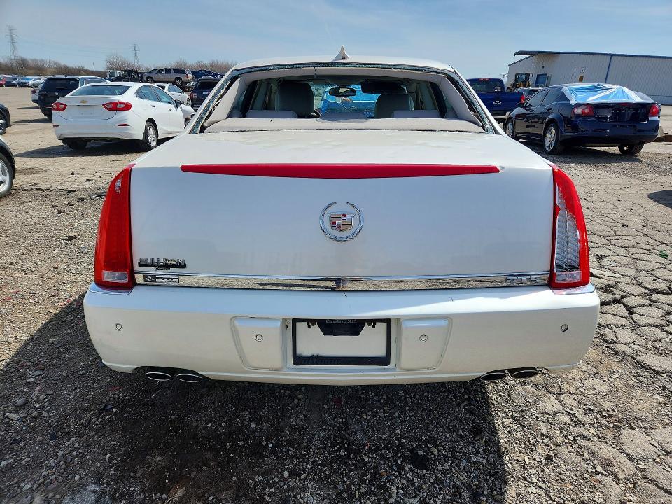 49004876 :رقم المزاد ، 1G6KH5E64BU114982 vin ، 2011 Cadillac Dts مزاد بيع