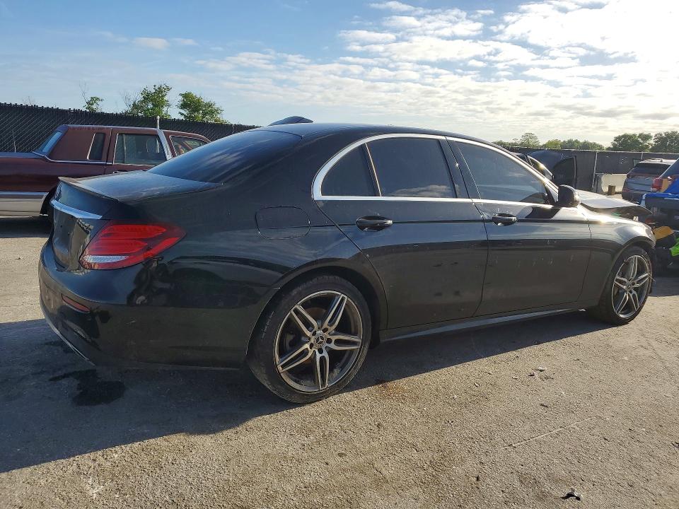 49536586 :رقم المزاد ، WDDZF4JB7KA594392 vin ، 2019 Mercedes-benz E مزاد بيع