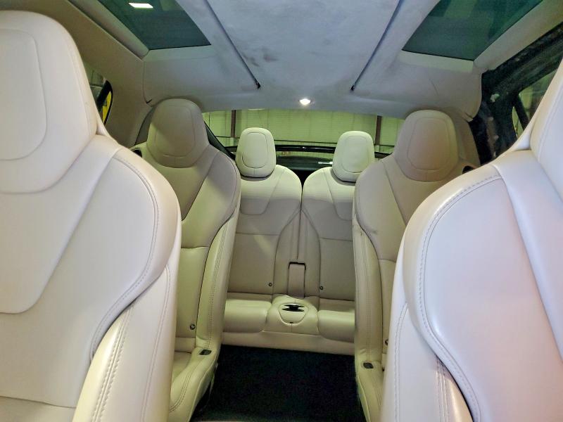 49377136 :رقم المزاد ، 5YJXCBE2XHF074499 vin ، 2017 Tesla Model X مزاد بيع