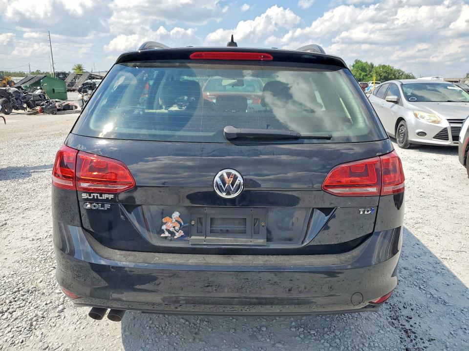 51437366 :رقم المزاد ، 3VWCA7AU6FM515401 vin ، 2015 Volkswagen Golf Sportwagen مزاد بيع