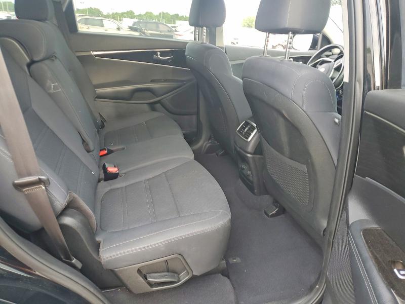 Продажа на аукционе авто 2019 Kia Sorento, vin: 5XYPG4A39KG527302, номер лота: 50968846