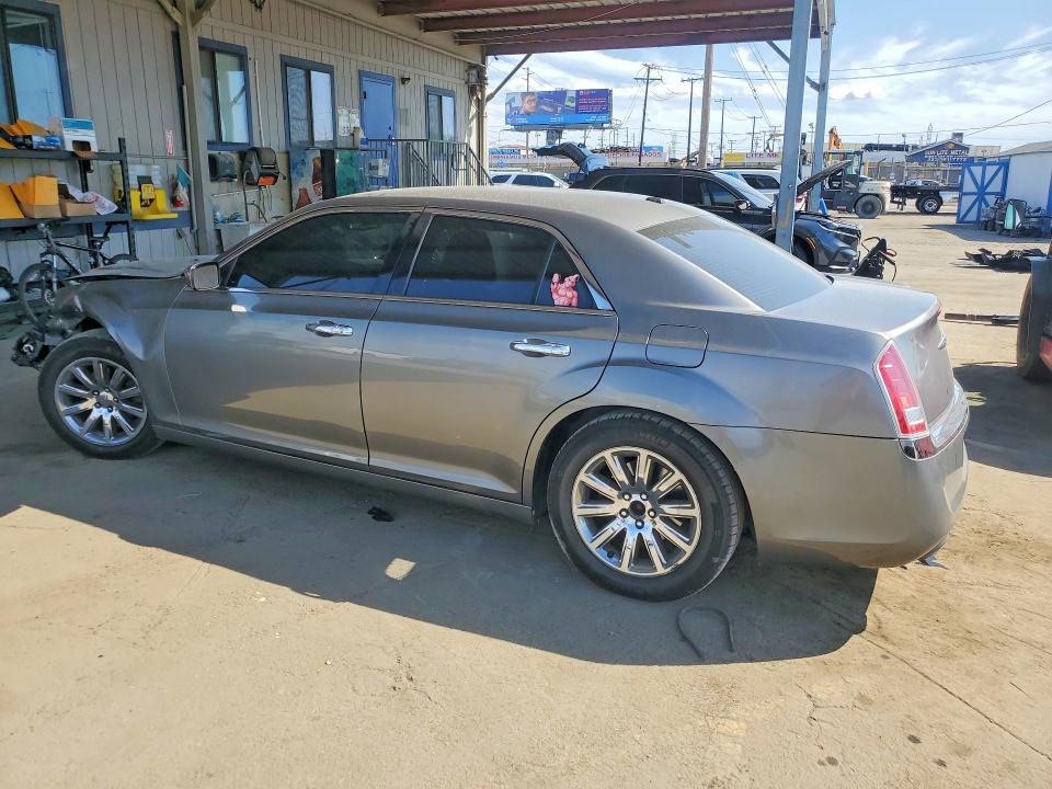 2011 Chrysler 300 მანქანა იყიდება აუქციონზე, vin: 2C3CA5CG9BH557945, აუქციონის ნომერი: 48682896