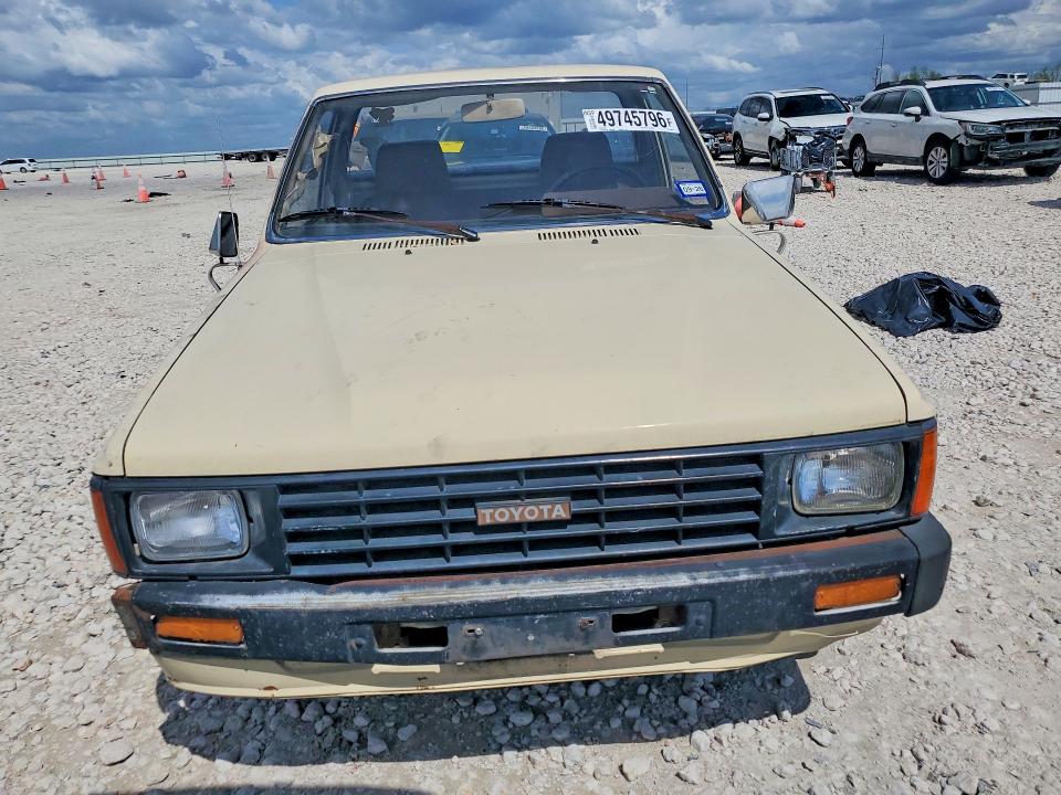 Продажа на аукционе авто 1984 Toyota Pickup, vin: JT4RN55R9E0046284, номер лота: 49745796