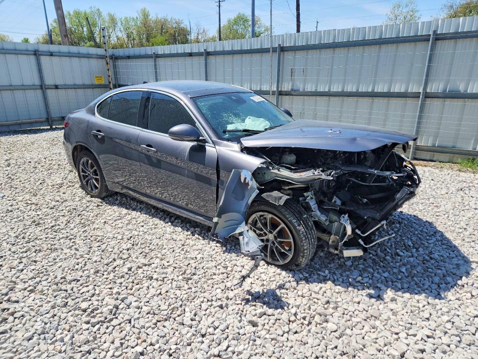 2018 Alfa Romeo Giulia მანქანა იყიდება აუქციონზე, vin: ZARFAEDNXJ7563985, აუქციონის ნომერი: 50492996