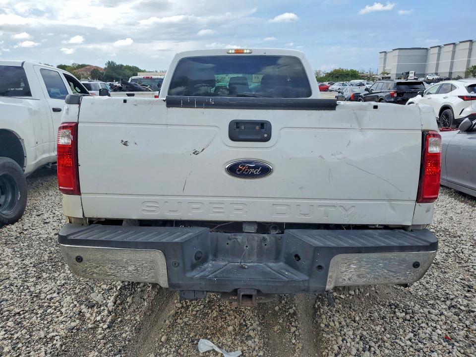 51458876 :رقم المزاد ، 1FT7W3AT8FEB95218 vin ، 2015 Ford F350 مزاد بيع