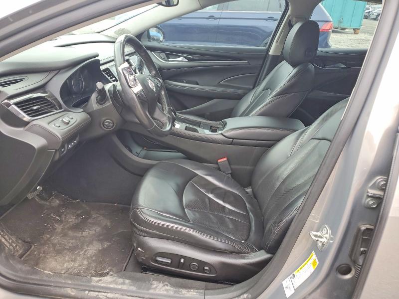 51293166 :رقم المزاد ، 1G4ZR5SS1HU172207 vin ، 2017 Buick Lacrosse مزاد بيع