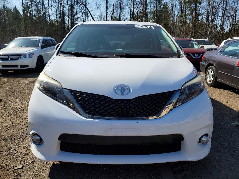 2017 Toyota Sienna მანქანა იყიდება აუქციონზე, vin: 5TDXZ3DC7HS860920, აუქციონის ნომერი: 50401656