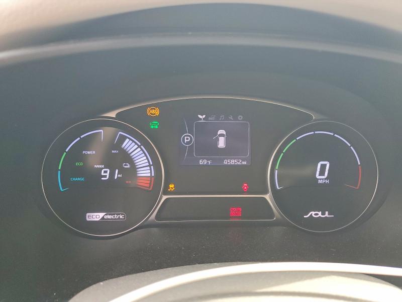 51773346 :رقم المزاد ، KNDJX3AE4H7022145 vin ، 2017 Kia Soul Ev مزاد بيع