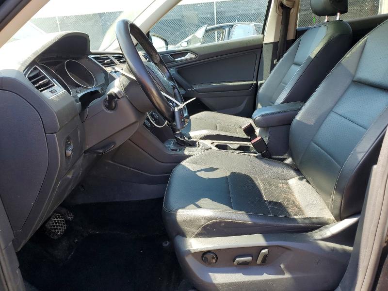 50492326 :رقم المزاد ، 3VV2B7AX2JM191508 vin ، 2018 Volkswagen Tiguan مزاد بيع