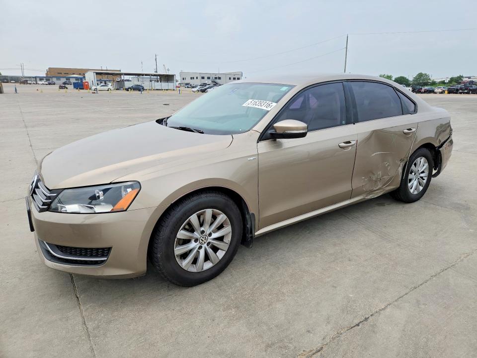 51639316 :رقم المزاد ، 1VWAS7A31FC035067 vin ، 2015 Volkswagen Passat مزاد بيع
