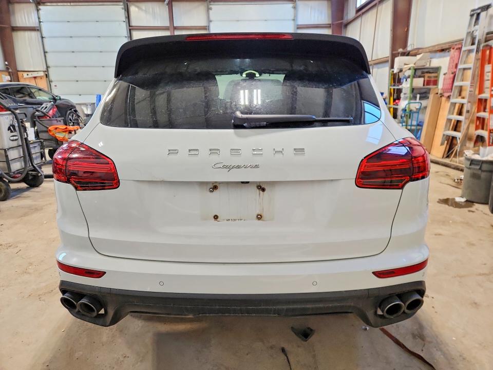 2016 Porsche Cayenne მანქანა იყიდება აუქციონზე, vin: WP1AA2A20GLA04621, აუქციონის ნომერი: 48494976