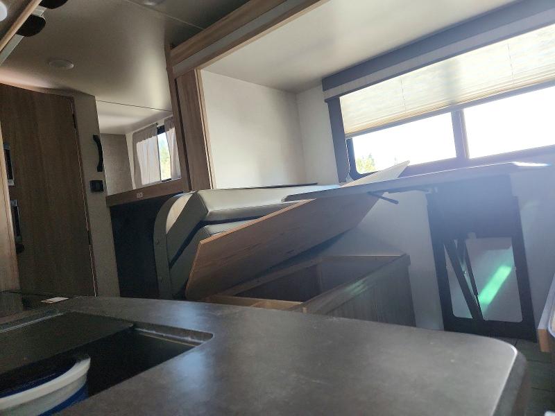 48823326 :رقم المزاد ، 54CTM2J25M3052564 vin ، 2021 Winnebago Micro Mini مزاد بيع