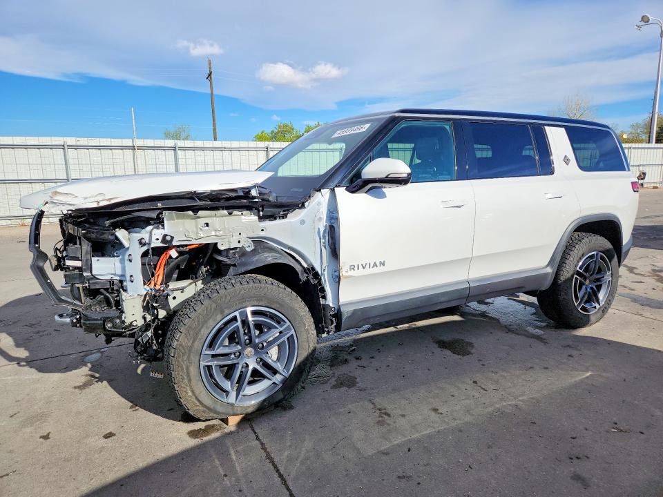 48989496 :رقم المزاد ، 7PDSGBBA5SN054379 vin ، 2025 Rivian R1s مزاد بيع