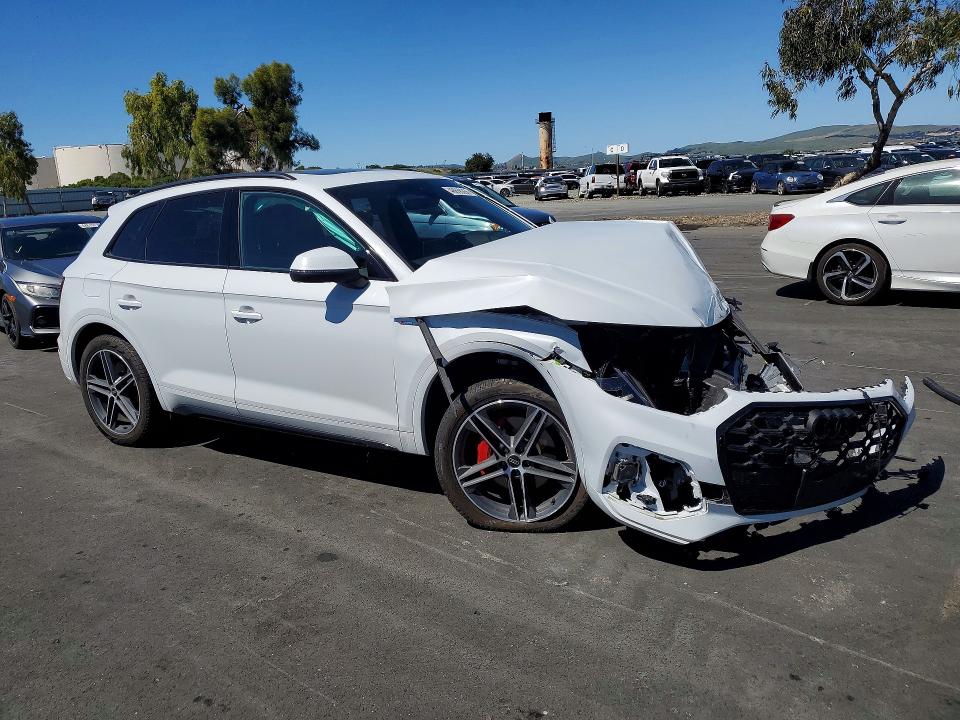 48868286 :رقم المزاد ، WA1E2AFY0S2019605 vin ، 2025 Audi Q5 E مزاد بيع