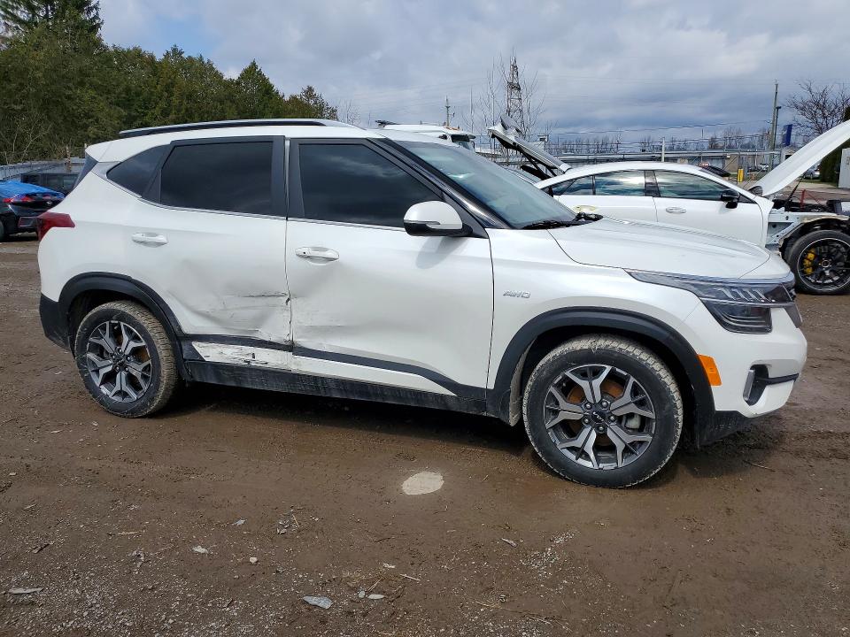 Продажа на аукционе авто 2023 Kia Seltos, vin: KNDERCAA5P7399770, номер лота: 48642436