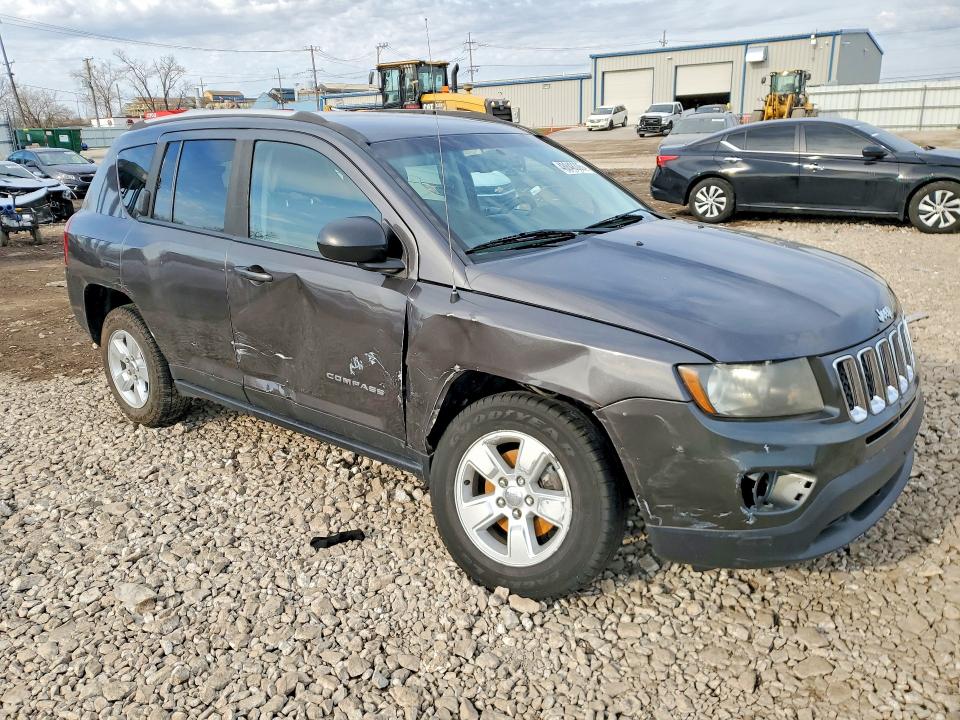 48848306 :رقم المزاد ، 1C4NJCBBXHD102591 vin ، 2017 Jeep Compass مزاد بيع