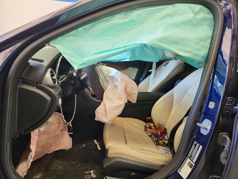2019 Mercedes-benz C მანქანა იყიდება აუქციონზე, vin: 55SWF8EB2KU282744, აუქციონის ნომერი: 50605996