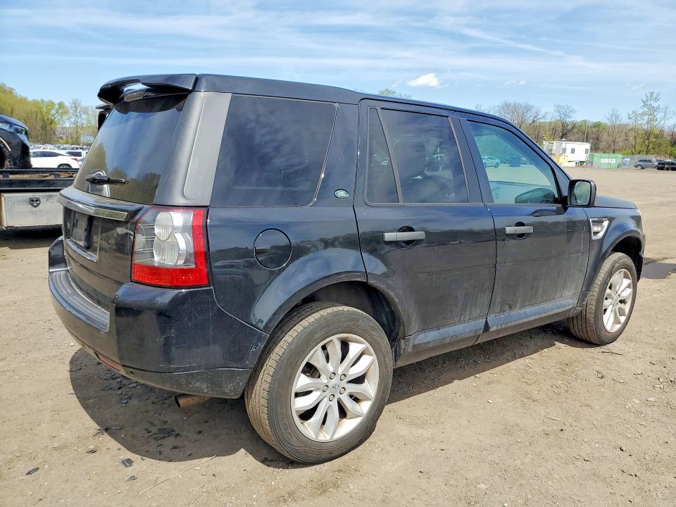 2011 Land Rover Lr2 მანქანა იყიდება აუქციონზე, vin: SALFR2BN7BH246836, აუქციონის ნომერი: 50705836