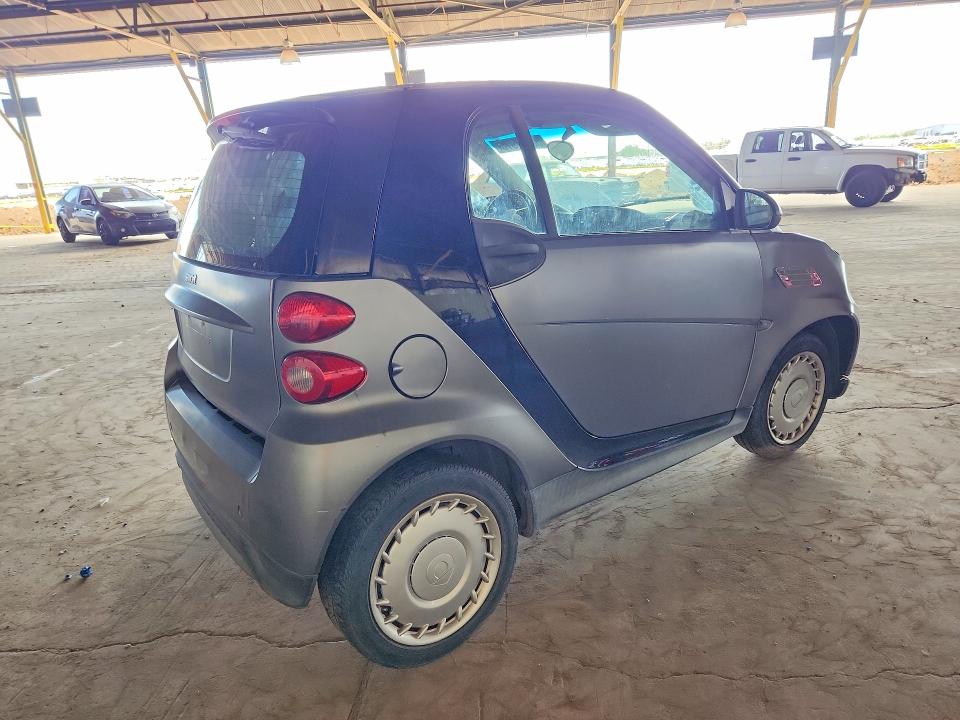 2013 Smart Fortwo მანქანა იყიდება აუქციონზე, vin: WMEEJ3BA1DK664409, აუქციონის ნომერი: 52087976