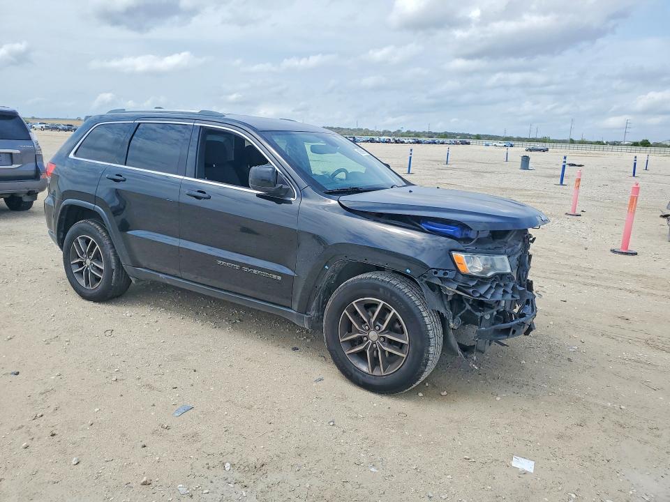 48590916 :رقم المزاد ، 1C4RJEAG2JC455414 vin ، 2018 Jeep Grand Cherokee مزاد بيع