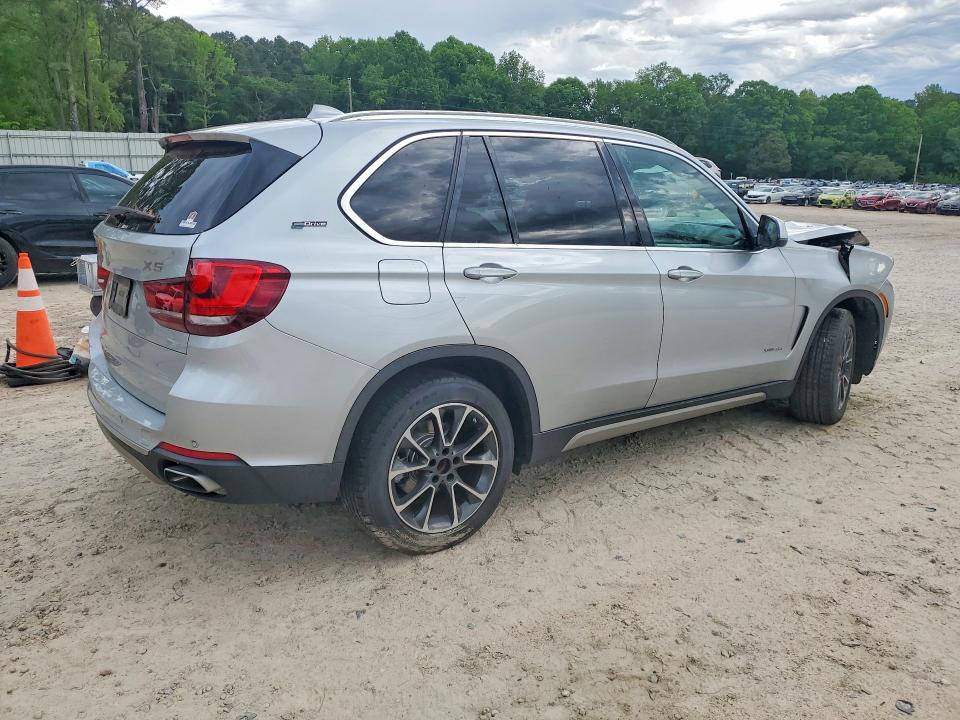 51025856 :رقم المزاد ، 5UXKT0C59J0V98063 vin ، 2018 Bmw X5 مزاد بيع