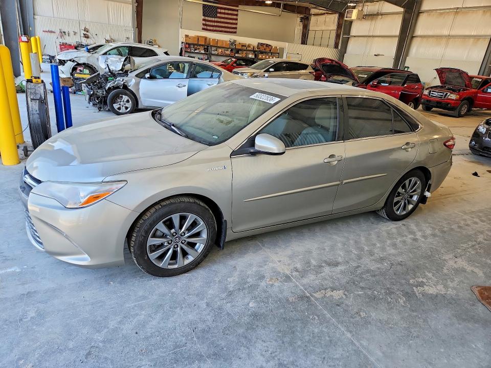 Auction sale of the 2017 Toyota Camry Hybrid, vin: 4T1BD1FK8HU220305, lot number: 50322836