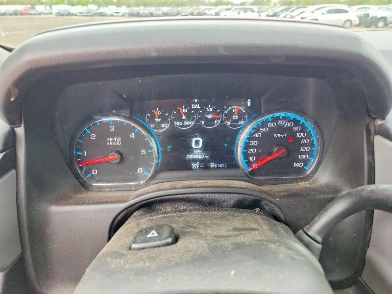 Продажа на аукционе авто 2017 Chevrolet Suburban, vin: 1GNSKHKC1HR323903, номер лота: 50472056