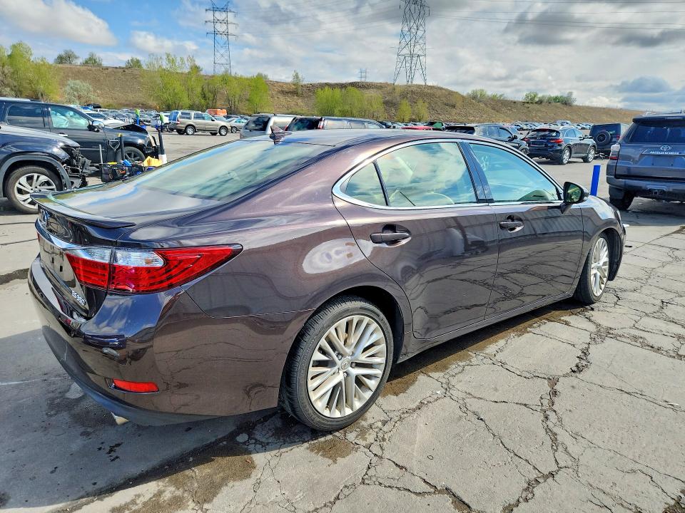 48547596 :رقم المزاد ، JTHBK1GG6D2026042 vin ، 2013 Lexus Es مزاد بيع
