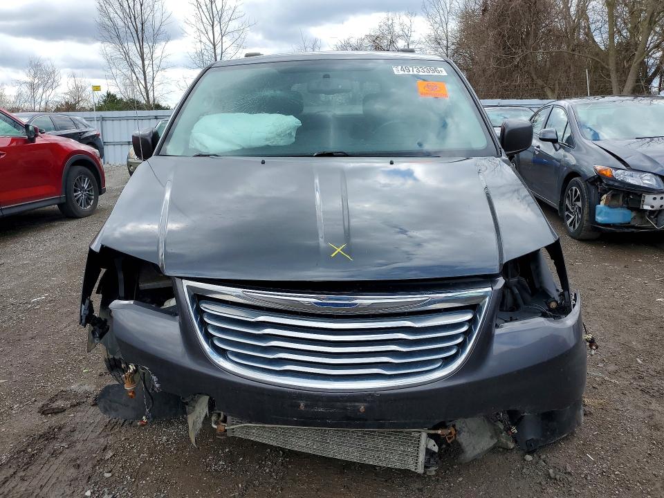 49733396 :رقم المزاد ، 2C4RC1BG2GR126746 vin ، 2016 Chrysler Town & Country مزاد بيع