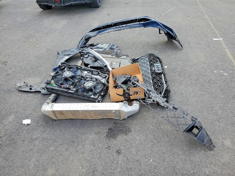 49984126 :رقم المزاد ، WUAGWDGY3TA900425 vin ، 2026 Audi Rs3 مزاد بيع