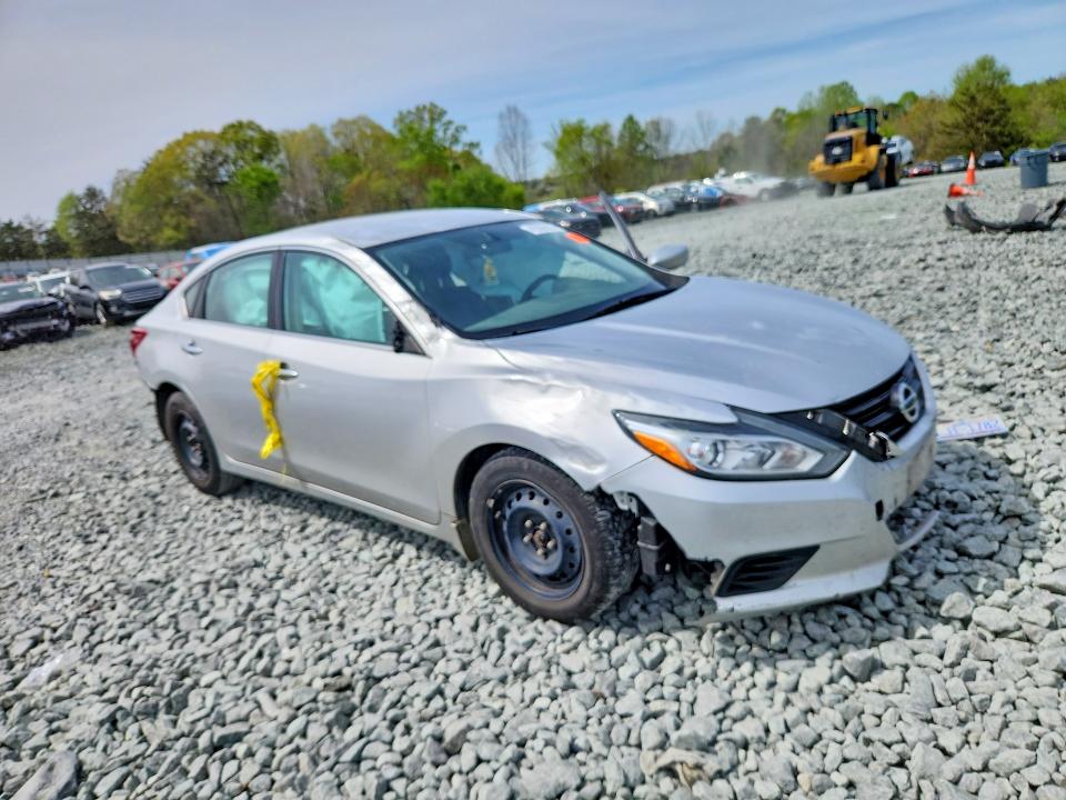 49306626 :رقم المزاد ، 1N4AL3AP2JC271043 vin ، 2018 Nissan Altima مزاد بيع