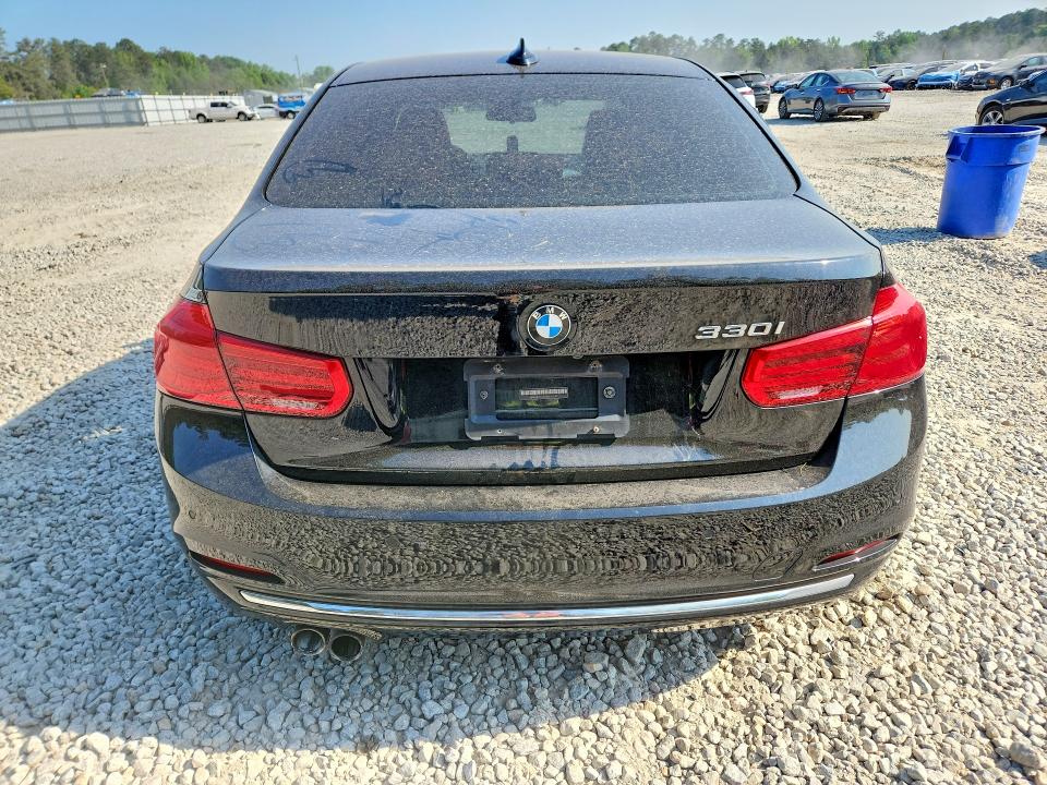 50651636 :رقم المزاد ، WBA8B9G51HNU48746 vin ، 2017 Bmw 330 مزاد بيع