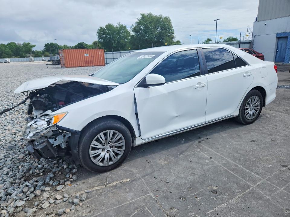 48957066 :رقم المزاد ، 4T1BF1FK7EU462542 vin ، 2014 Toyota Camry مزاد بيع