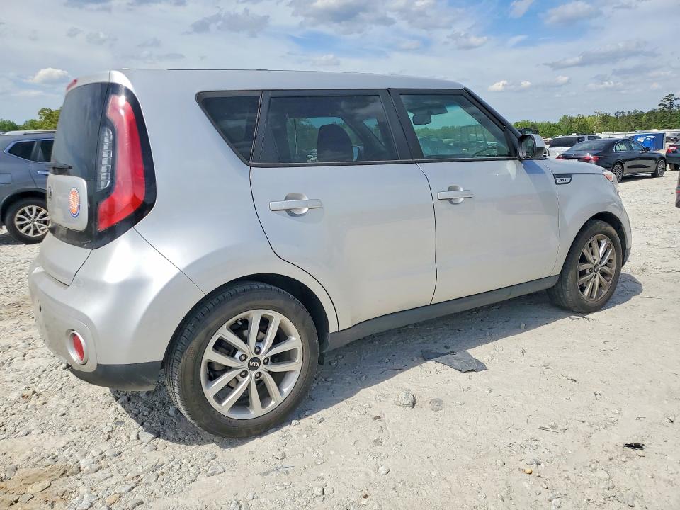 49671456 :رقم المزاد ، KNDJP3A56H7441307 vin ، 2017 Kia Soul مزاد بيع