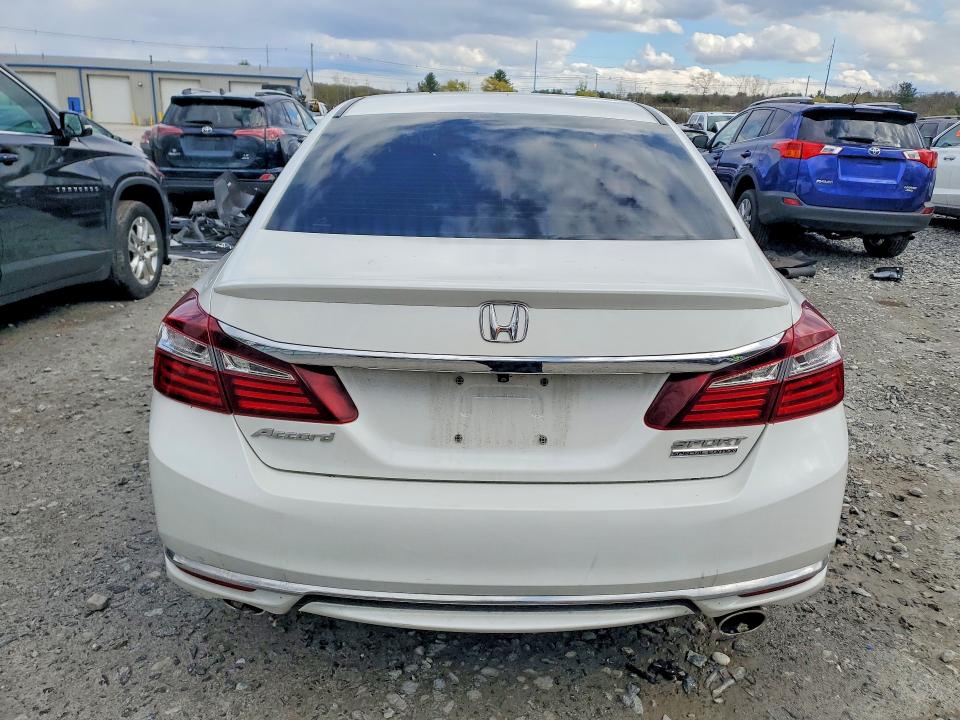 50314666 :رقم المزاد ، 1HGCR2F1XHA227606 vin ، 2017 Honda Accord مزاد بيع