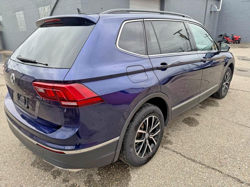 50925516 :رقم المزاد ، 3VV3B7AX3MM101968 vin ، 2021 Volkswagen Tiguan مزاد بيع
