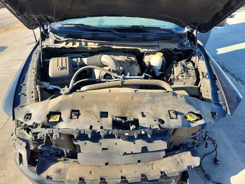 48759226 :رقم المزاد ، 1C6RR6LT1KS574675 vin ، 2019 Ram 1500 Classic مزاد بيع
