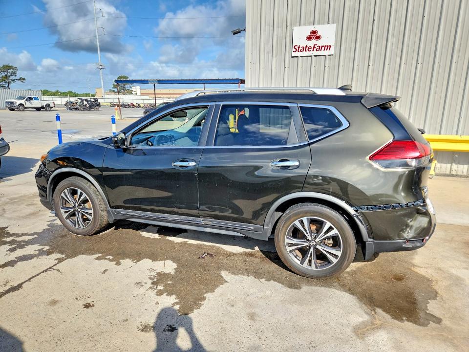 2017 Nissan Rogue მანქანა იყიდება აუქციონზე, vin: JN8AT2MTXHW402164, აუქციონის ნომერი: 49466176