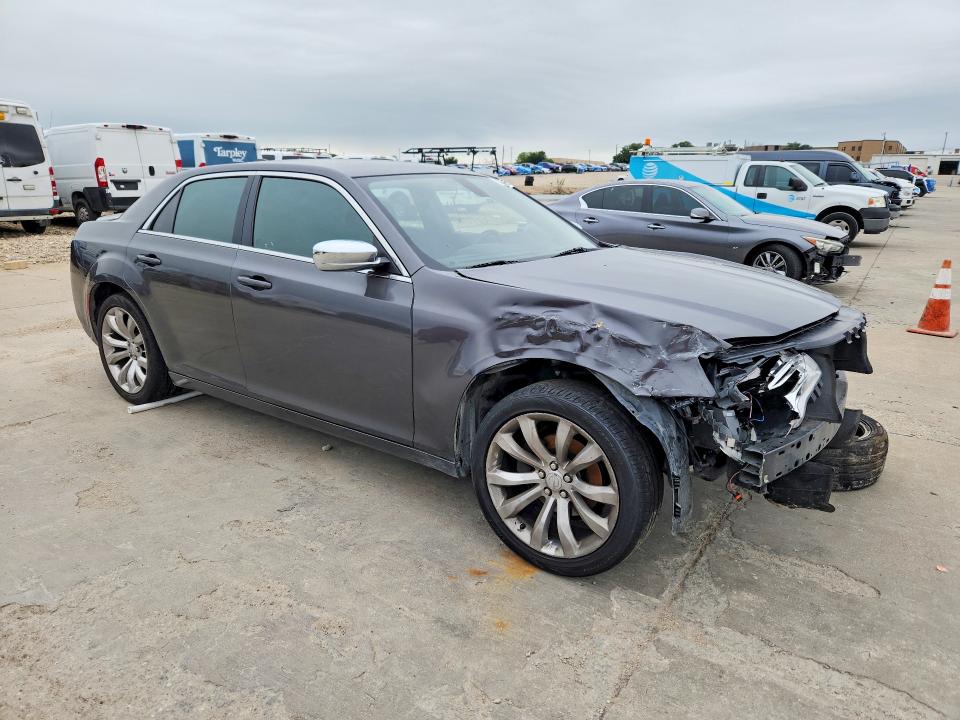 2019 Chrysler 300 მანქანა იყიდება აუქციონზე, vin: 2C3CCAAG0KH590547, აუქციონის ნომერი: 51528896