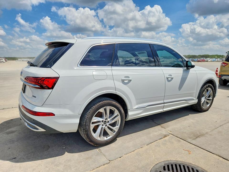 2021 Audi Q7 მანქანა იყიდება აუქციონზე, vin: WA1AXAF76MD028310, აუქციონის ნომერი: 48537406