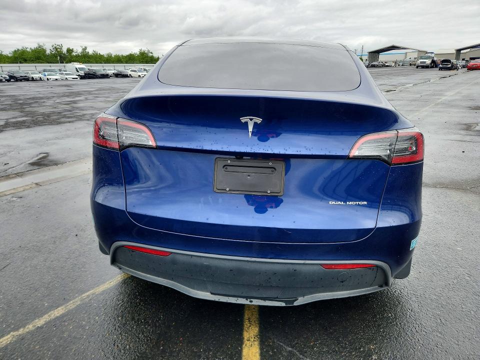 Продажа на аукционе авто 2025 Tesla Model Y, vin: 7SAYGDEE4SF275808, номер лота: 50518776