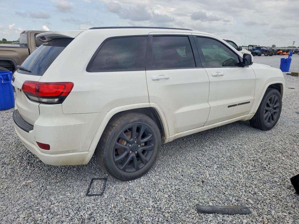 48351486 :رقم المزاد ، 1C4RJEAG0JC354100 vin ، 2018 Jeep Grand Cherokee مزاد بيع