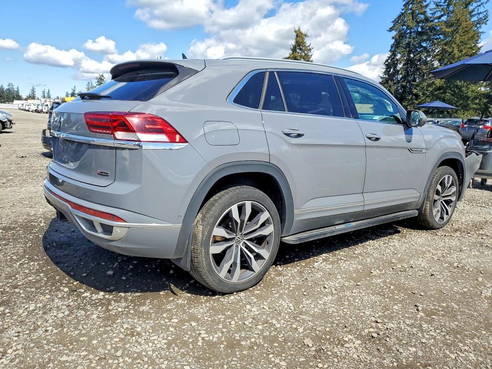 2022 Volkswagen Atlas Cross Sport მანქანა იყიდება აუქციონზე, vin: 1V2FE2CA5NC200713, აუქციონის ნომერი: 48542076