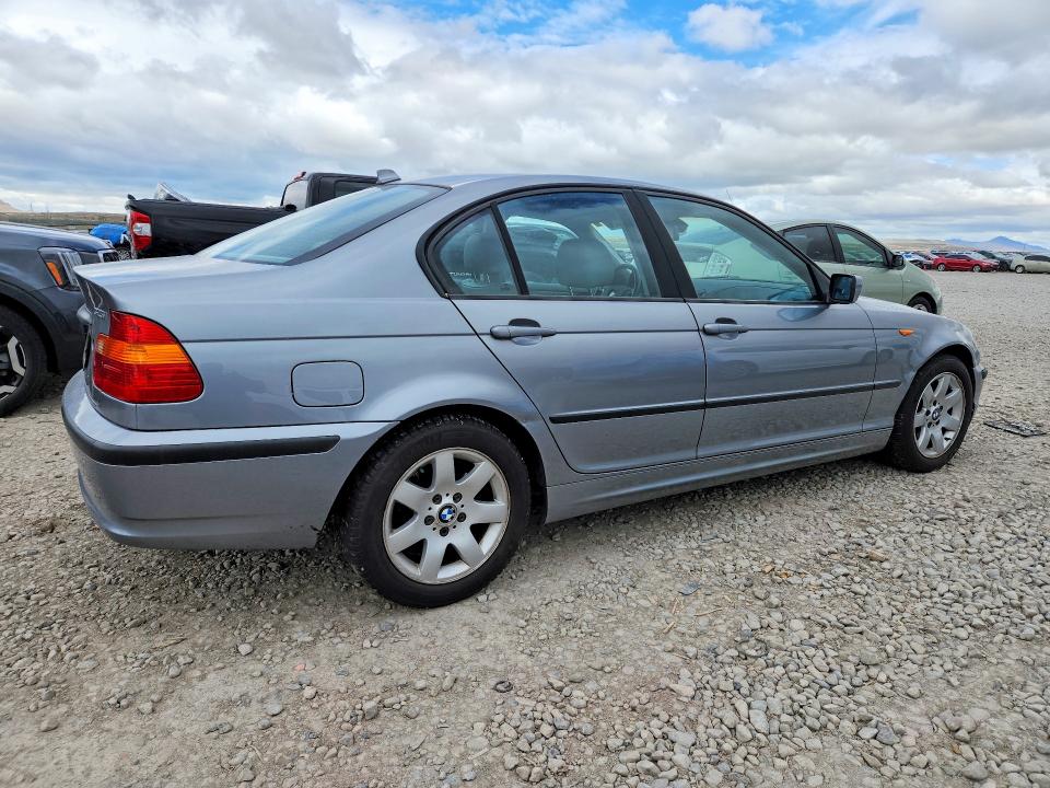 51173456 :رقم المزاد ، WBAAZ33474KP84811 vin ، 2004 Bmw 325 مزاد بيع