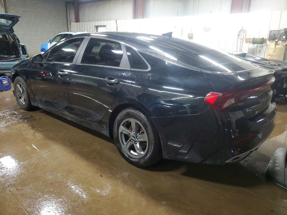 47209386 :رقم المزاد ، 5XXG14J29NG105824 vin ، 2022 Kia K5 مزاد بيع